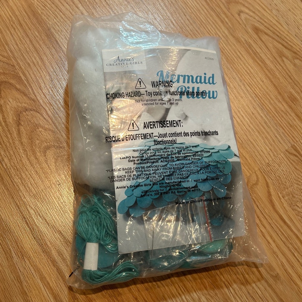 Annies Creative Girls Club Mermaid Pillow Kit Teal DIY Craft NEW